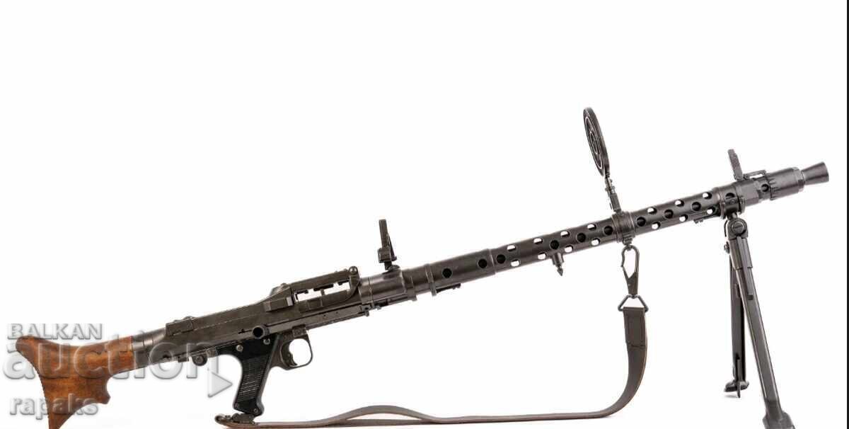 Картечница МГ 34. тежка / лека заводска имитация на автомат с цена 1480.00 лв. | € 756.71 Картечница МГ 34. тежка / лека заводска имитация на автомат с цена 1480.00 лв. | € 756.71