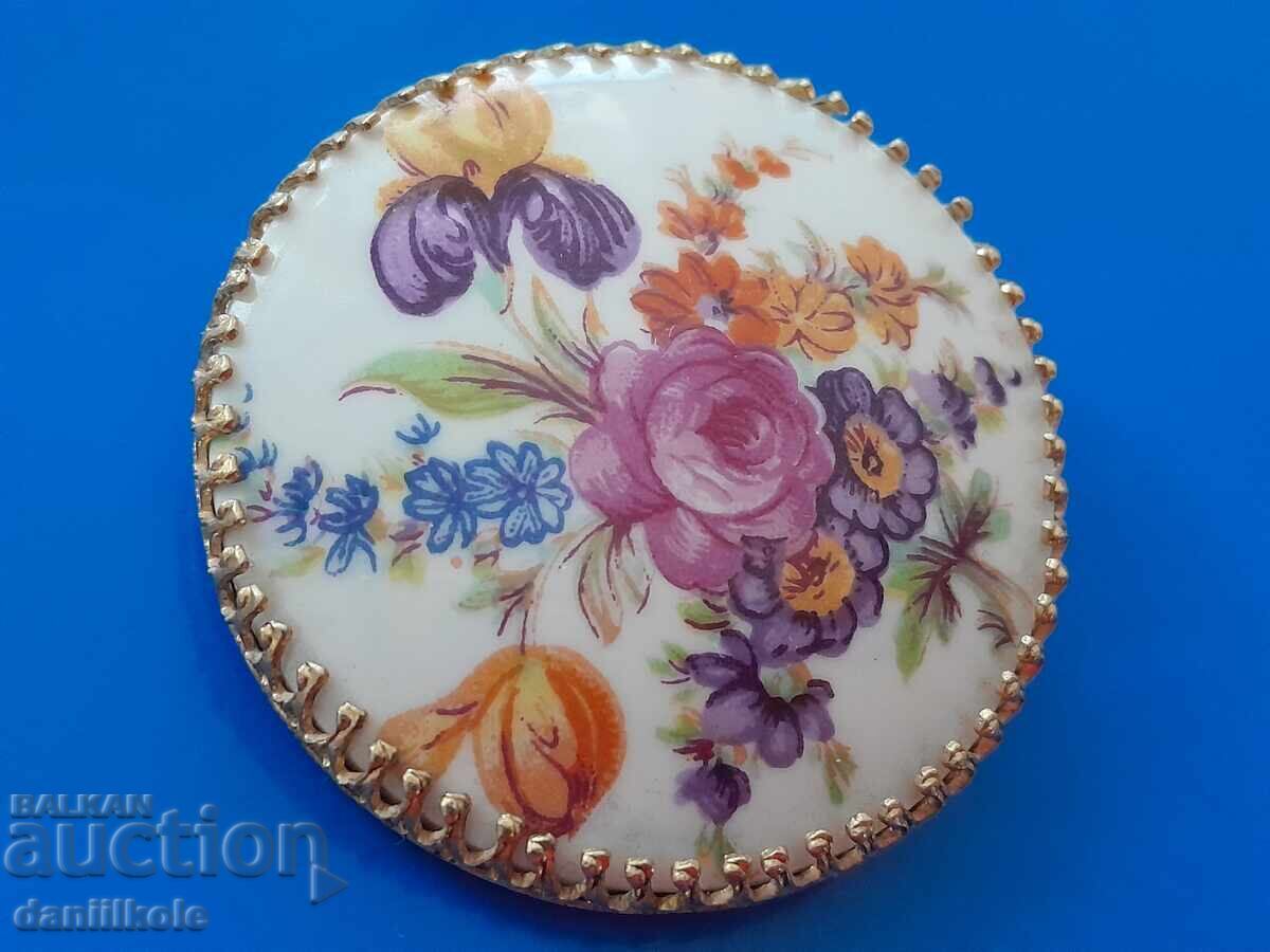 *$*Y*$* STUNNING PORCELAIN BROOCH - FLORAL MOTIF*$*Y*$* with price 38.92 BGN | € 19.90 *$*Y*$* STUNNING PORCELAIN BROOCH - FLORAL MOTIF*$*Y*$* with price 38.92 BGN | € 19.90