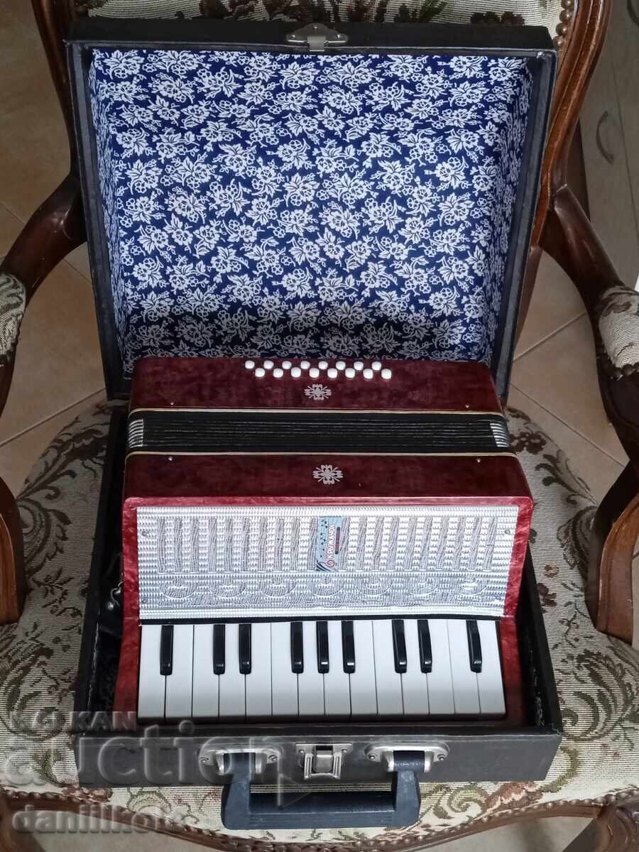 *$*Y*$* GREAT CHILDREN'S ACCORDION USSR UNUSED *$*Y*$*