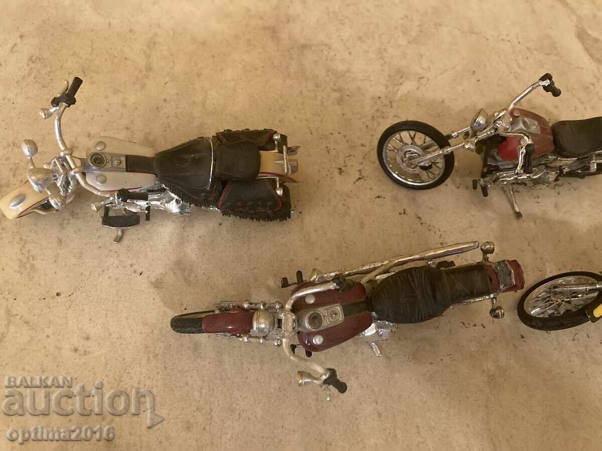 Livrarea Set de modele de motociclete