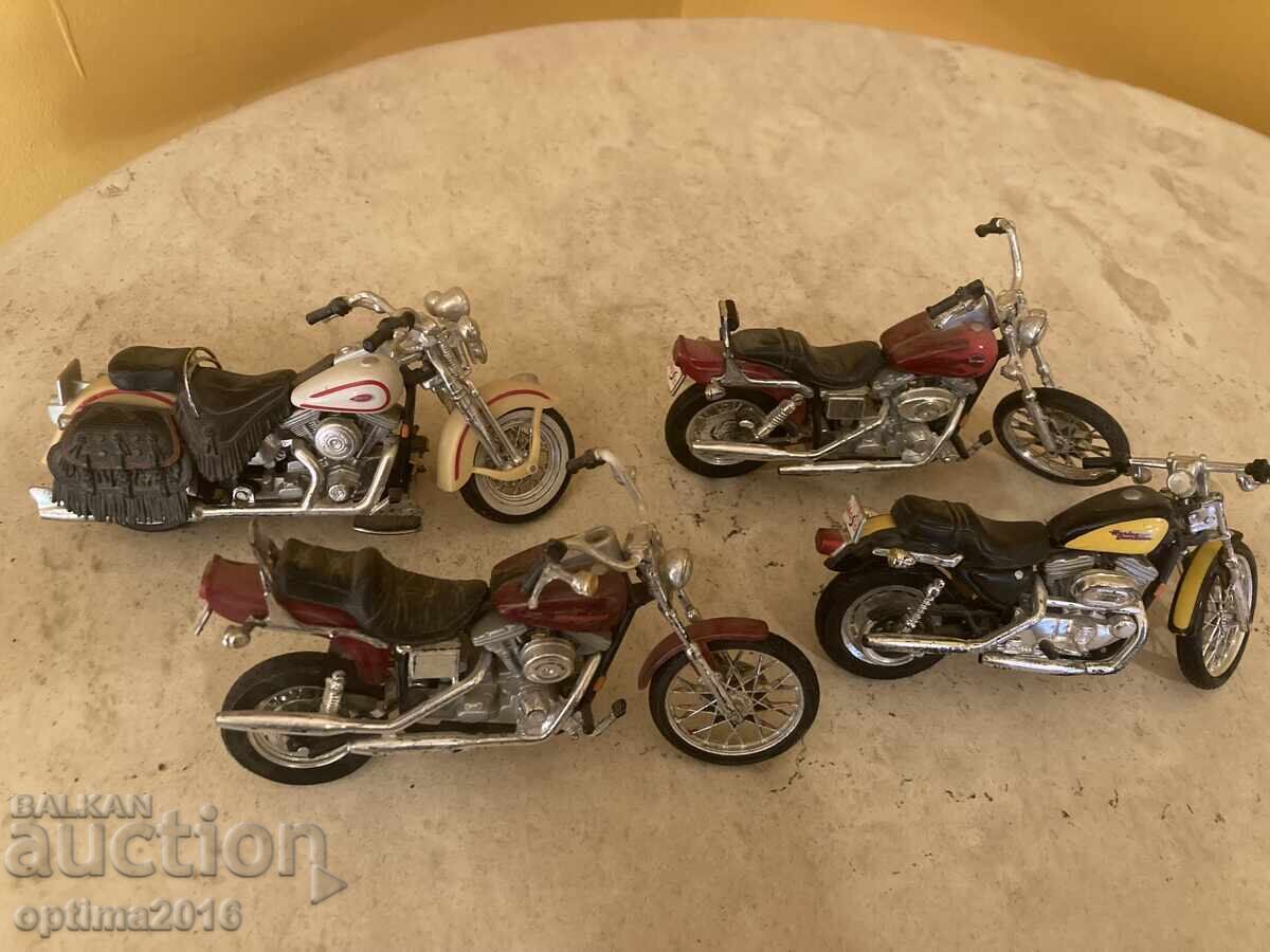 Set de modele de motociclete