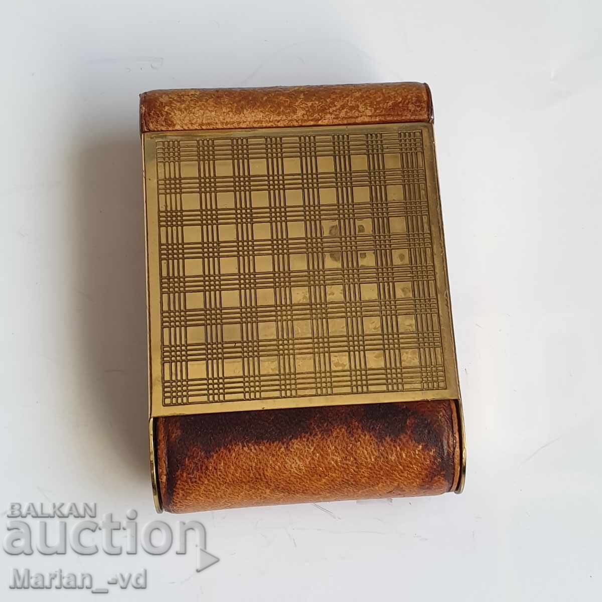 Delivery of ORIS, TRAVEL ALARM CLOCK