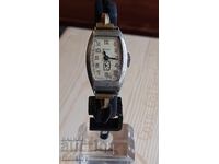 Старинен Съветски дамски ръчен часовник Звезда