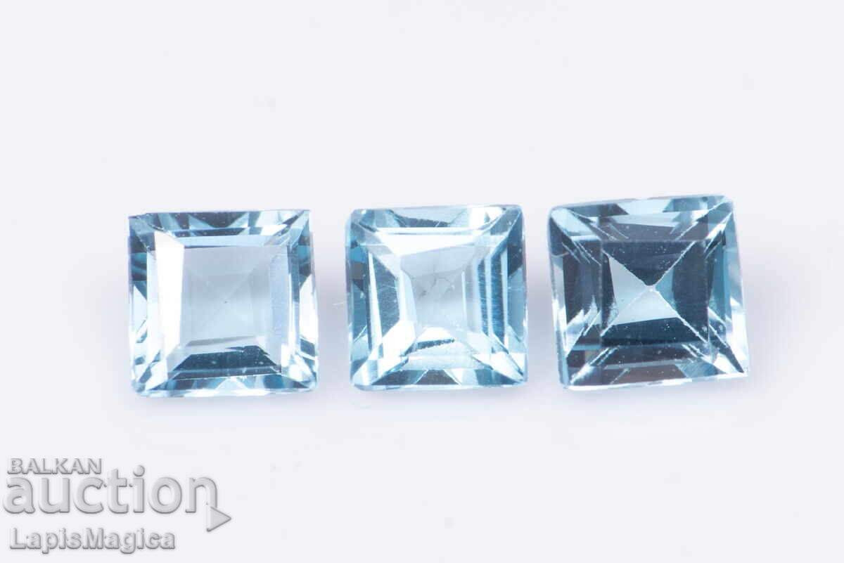 3 Blue Topaz 0.55ct 3mm Square Cut #10 3 Blue Topaz 0.55ct 3mm Square Cut #10