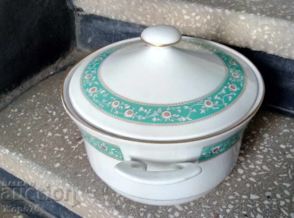 Delivery of JLMENAU Graf Von Henneberg Porzellan 1777 PORCELAIN SOUP BOWL Delivery of JLMENAU Graf Von Henneberg Porzellan 1777 PORCELAIN SOUP BOWL