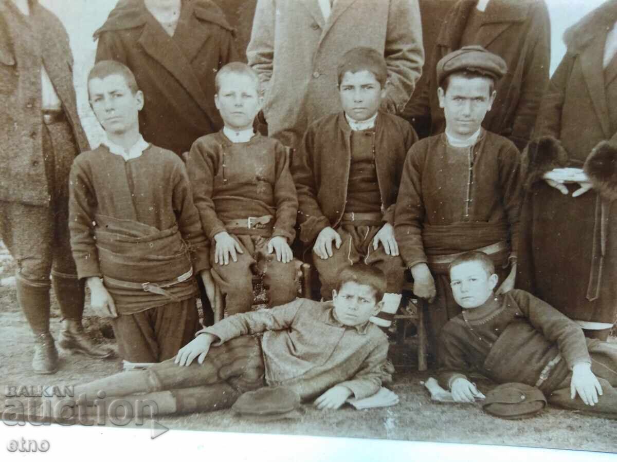 1926, ROYAL PHOTO, TEENAGERS FROM THAT TIME with price 15.00 BGN | € 7.67 1926, ROYAL PHOTO, TEENAGERS FROM THAT TIME with price 15.00 BGN | € 7.67