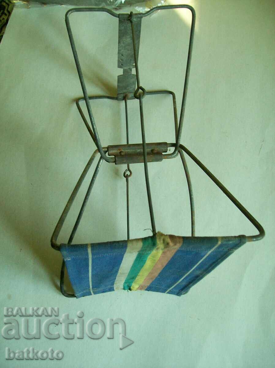 Auction Old fisherman's stool - early soc. Auction Old fisherman's stool - early soc.