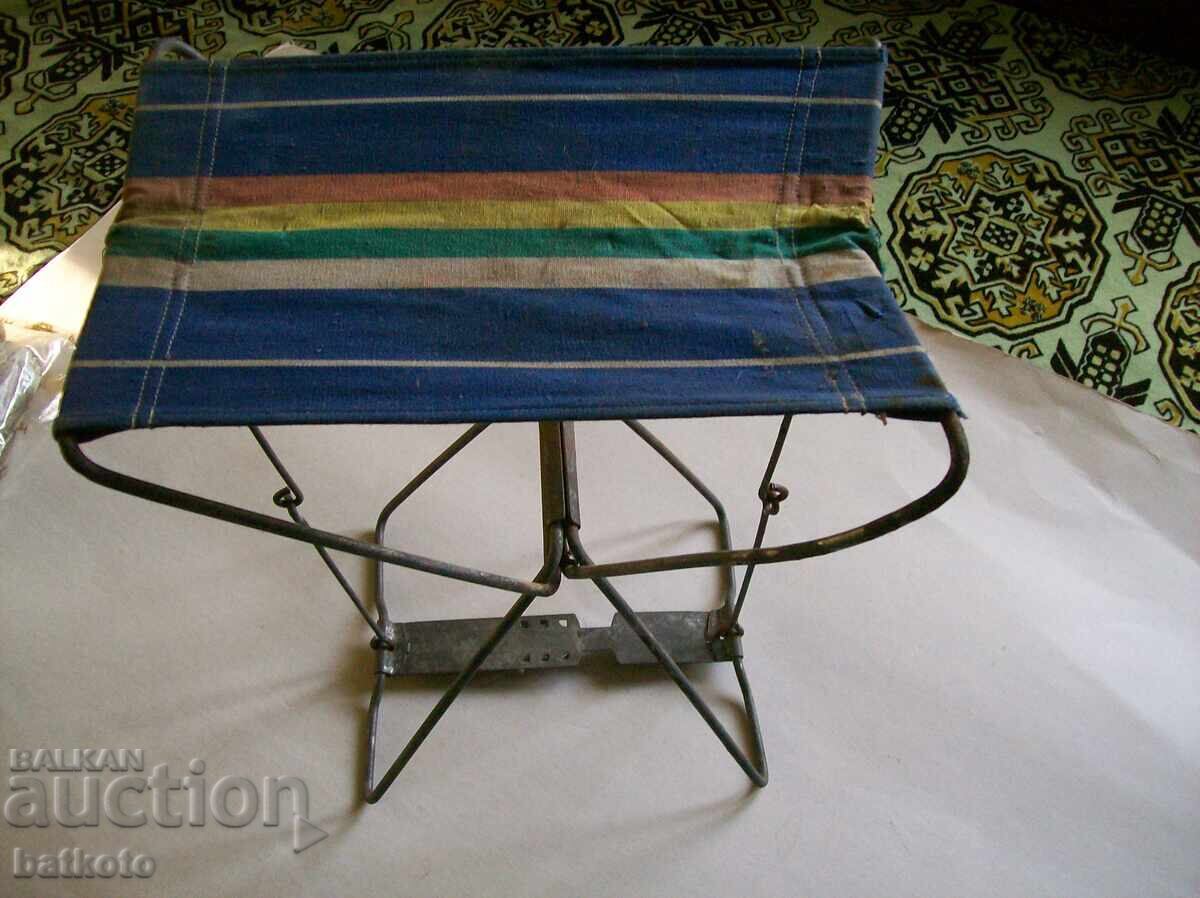 Delivery of Old fisherman's stool - early soc. Delivery of Old fisherman's stool - early soc.