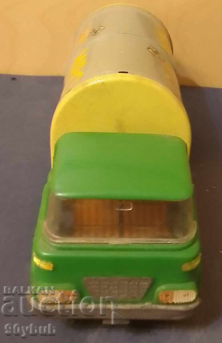 Доставка на Стара соц метална играчка боклукчийски камион Доставка на Стара соц метална играчка боклукчийски камион