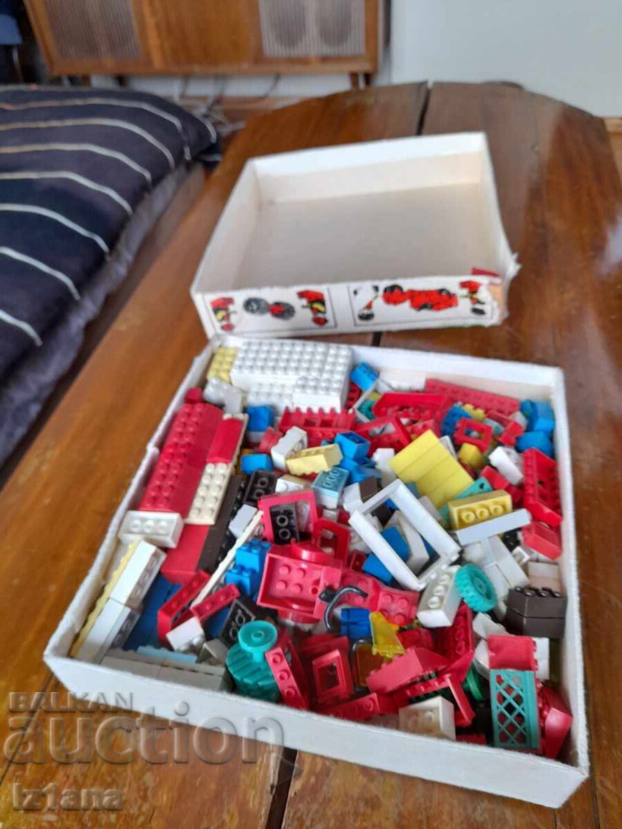 Old Builder Set 7001 with price 55.00 BGN | € 28.12 Old Builder Set 7001 with price 55.00 BGN | € 28.12