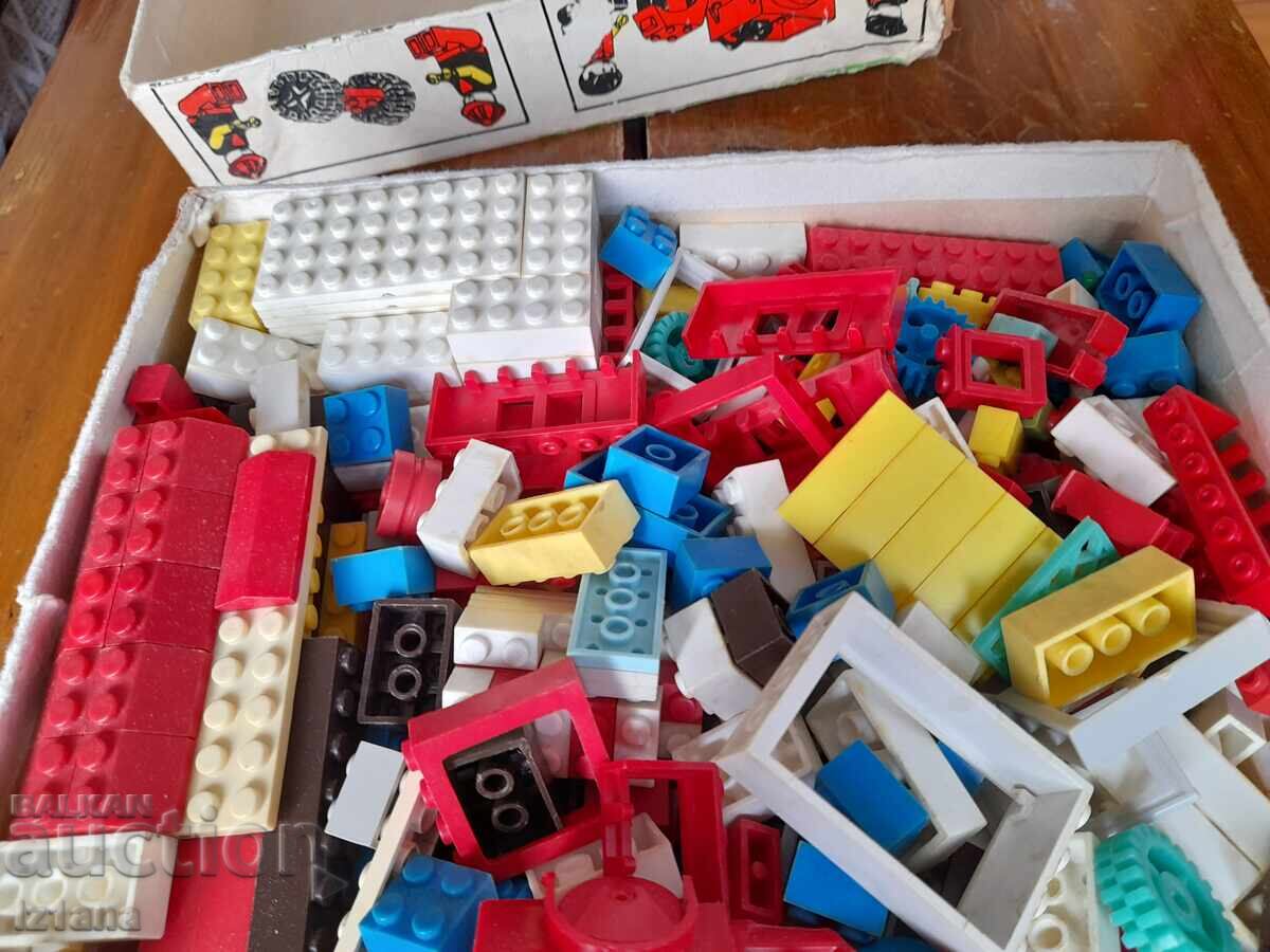 Auction Old Builder Set 7001 Auction Old Builder Set 7001