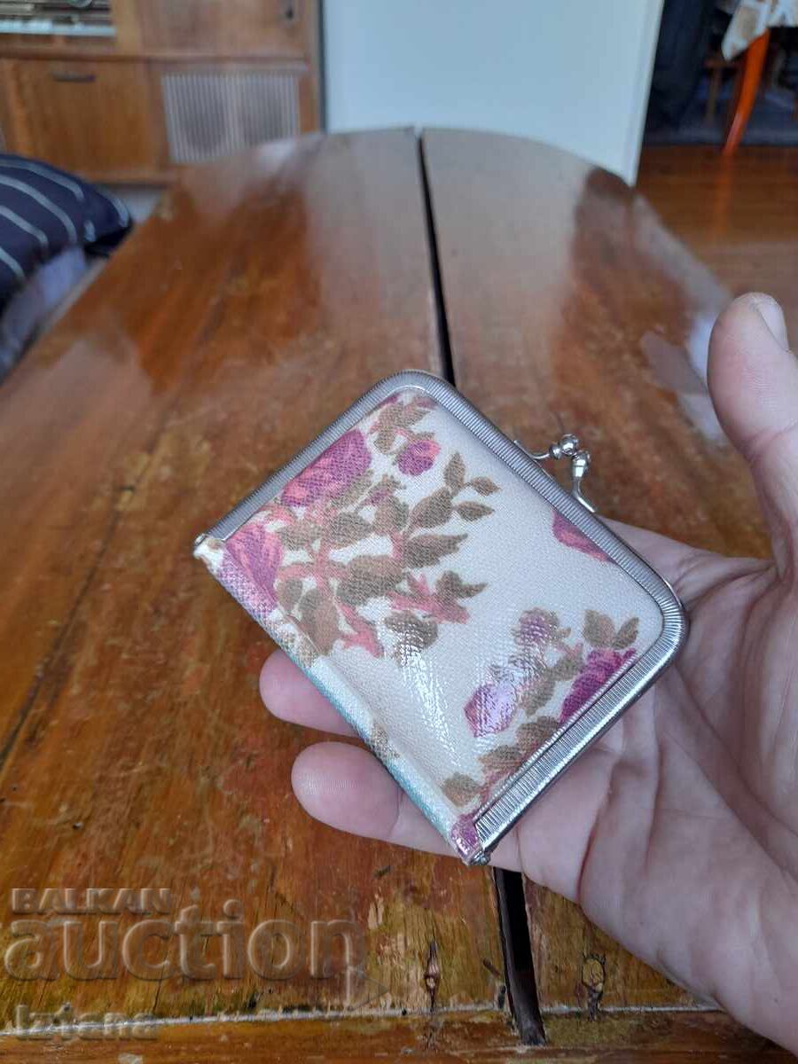 Old lady's purse - 5 Old lady's purse - 5