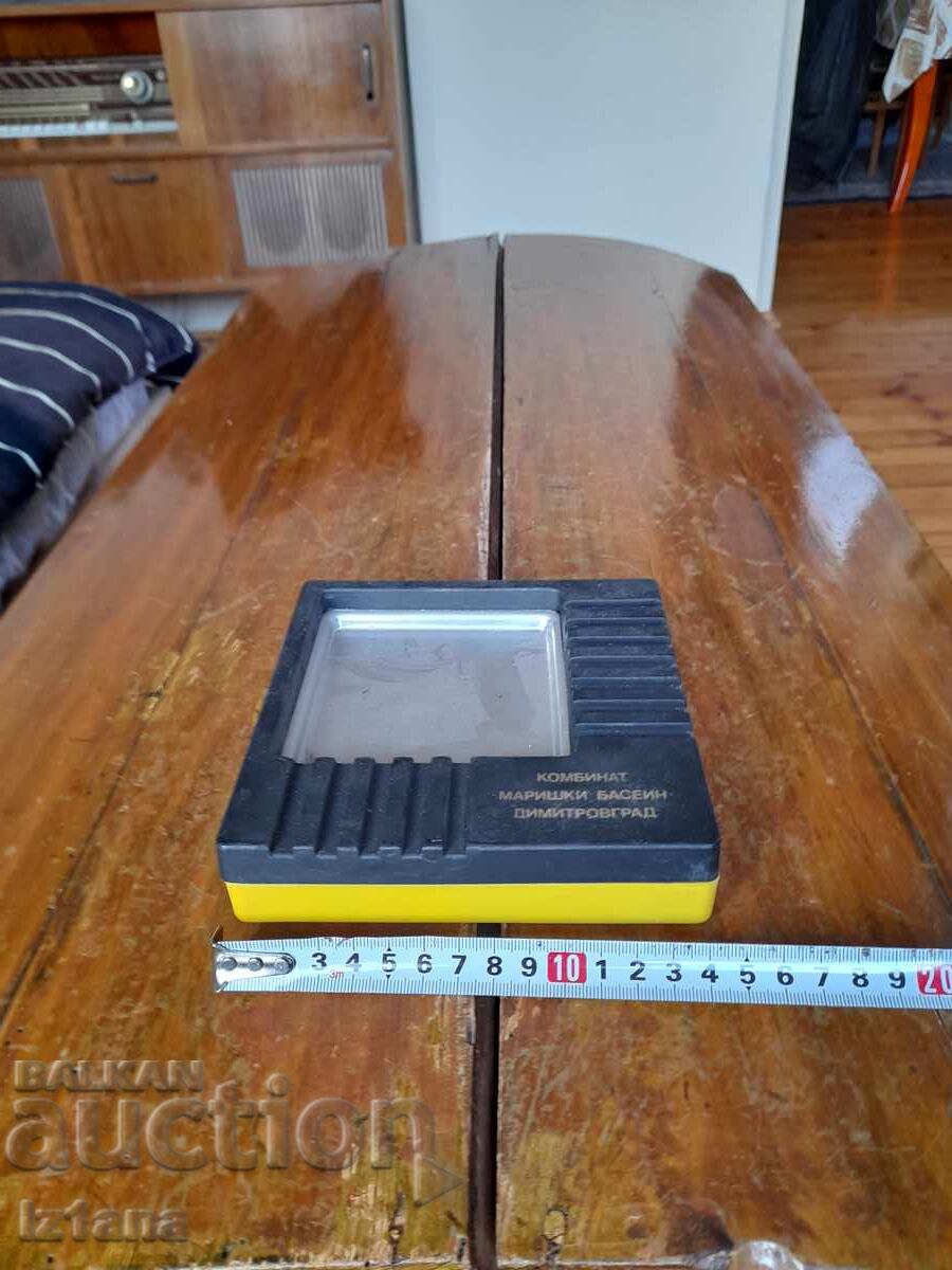 Old ashtray Marishka Pool Complex Dimitrovgrad with price 32.00 BGN | € 16.36 Old ashtray Marishka Pool Complex Dimitrovgrad with price 32.00 BGN | € 16.36