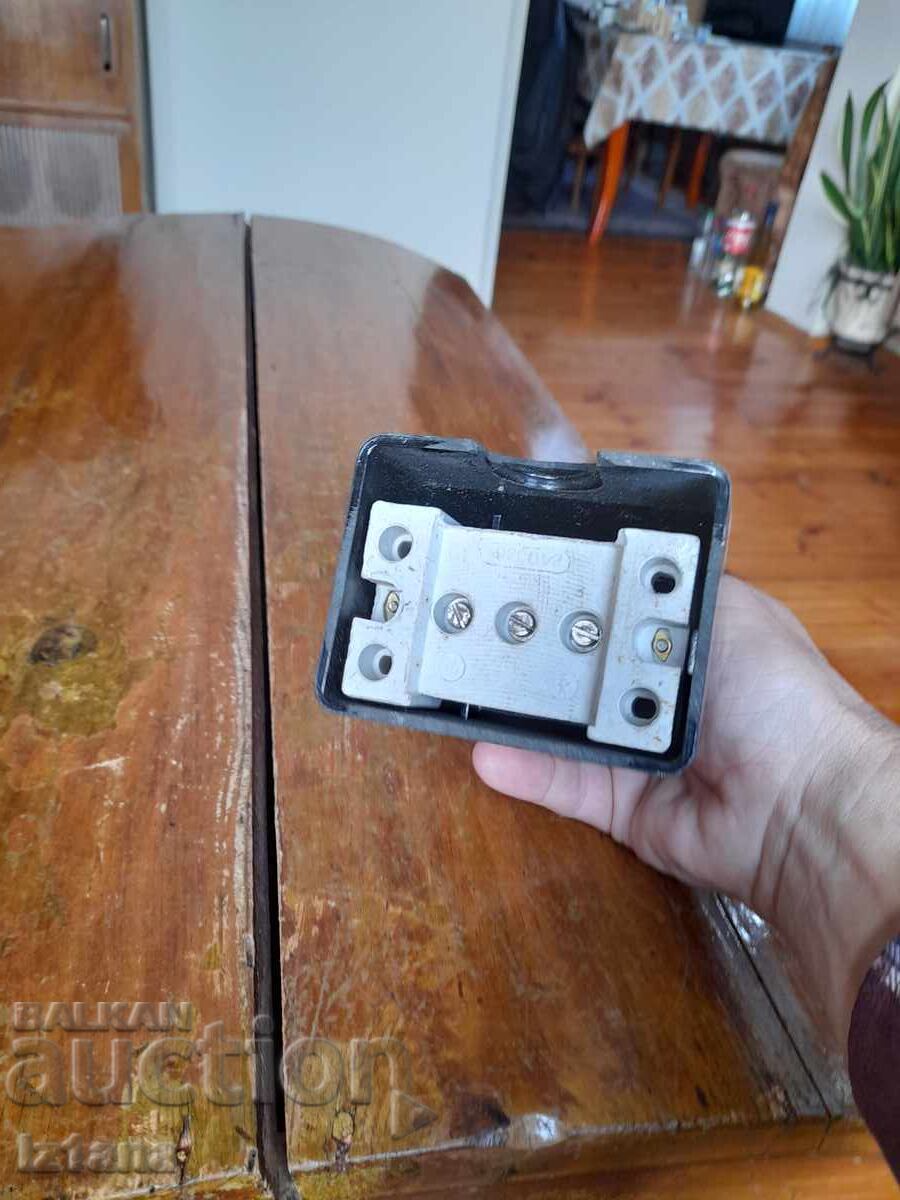 Auction Old plug and socket 25A Auction Old plug and socket 25A