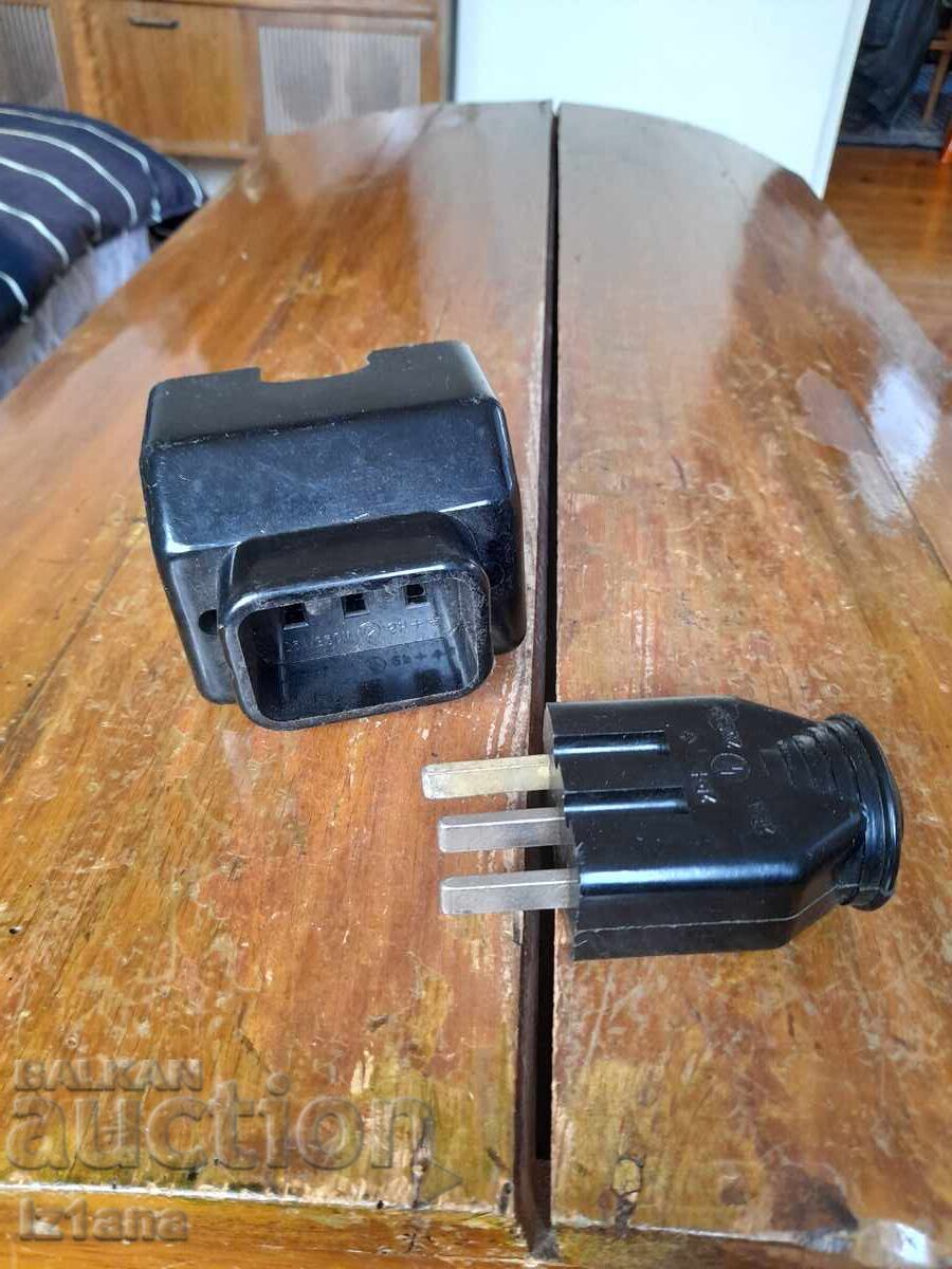 Delivery of Old plug and socket 25A Delivery of Old plug and socket 25A