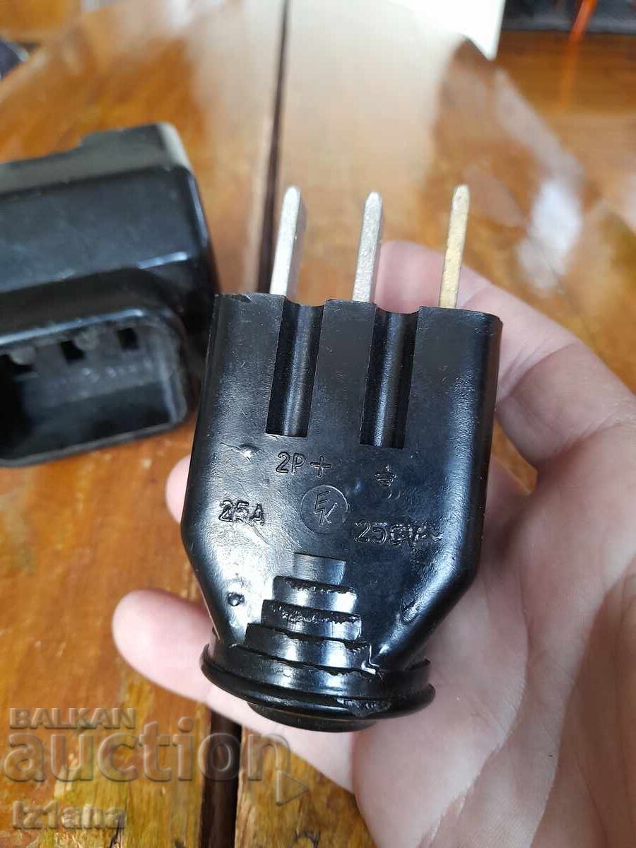 Old plug and socket 25A - 5 Old plug and socket 25A - 5