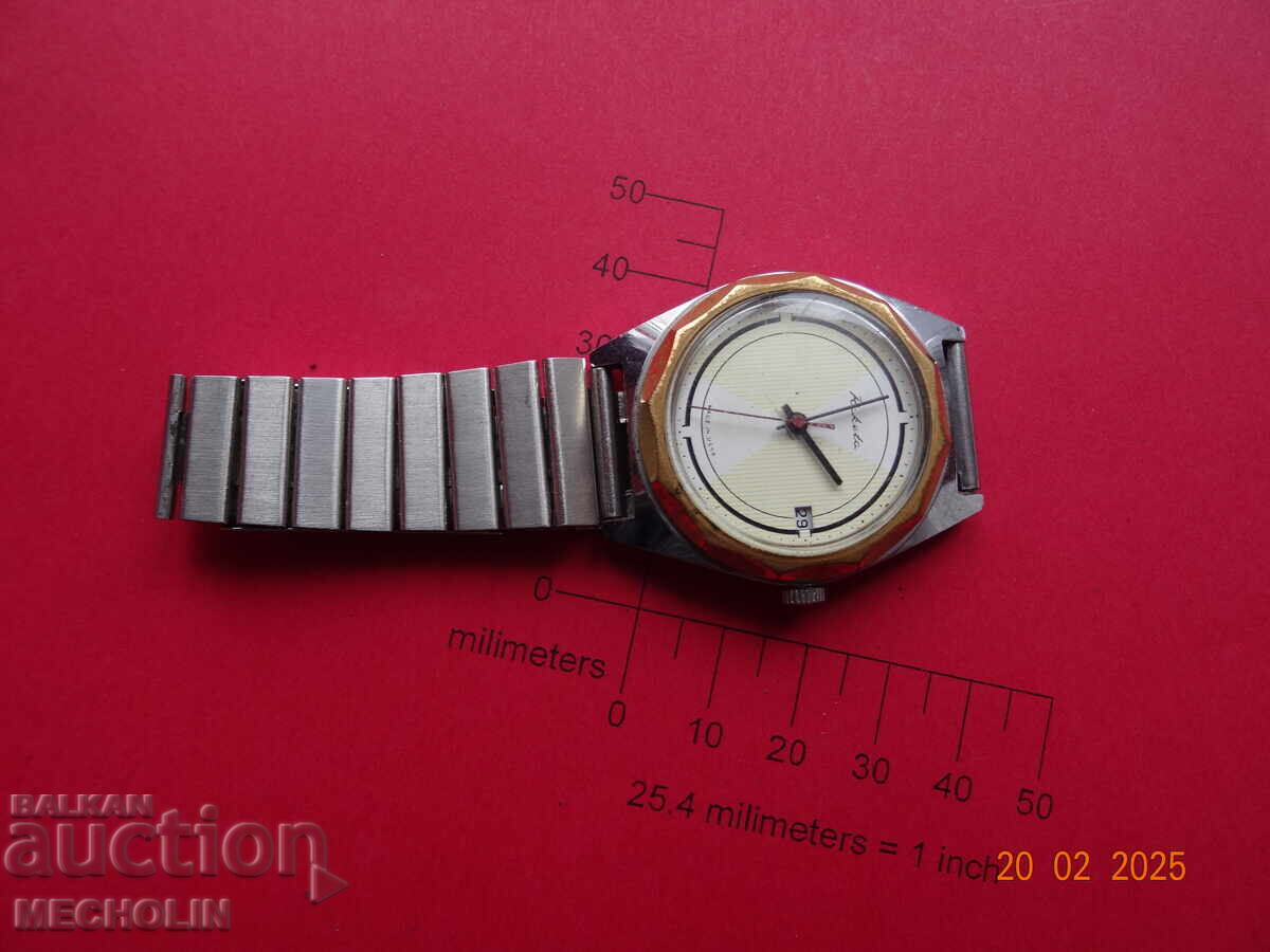 Аукцион руски КОЛЕКЦИОНЕРСКИ   ЧАСОВНИК  РАКЕТА