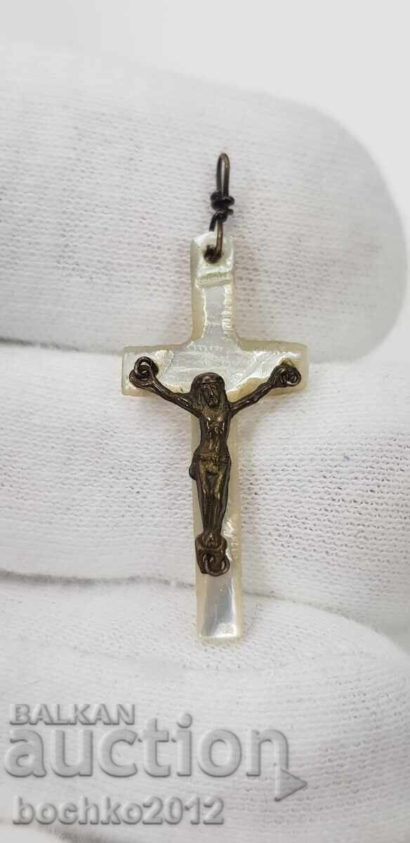 Collectible Renaissance mother-of-pearl cross of Jesus Christ, 19th-20th century.