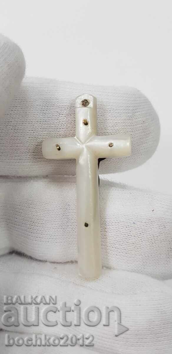 Collectible old mother-of-pearl cross Jesus Christ 20th century with price 38.00 BGN | € 19.43 Collectible old mother-of-pearl cross Jesus Christ 20th century with price 38.00 BGN | € 19.43