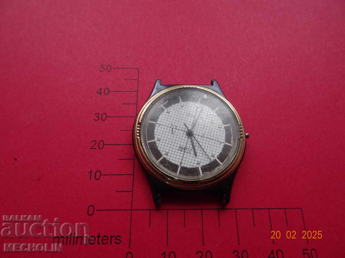 Auction Russian COLLECTORS' WATCH CHAIKA QUARTZ 2460 SU Auction Russian COLLECTORS' WATCH CHAIKA QUARTZ 2460 SU
