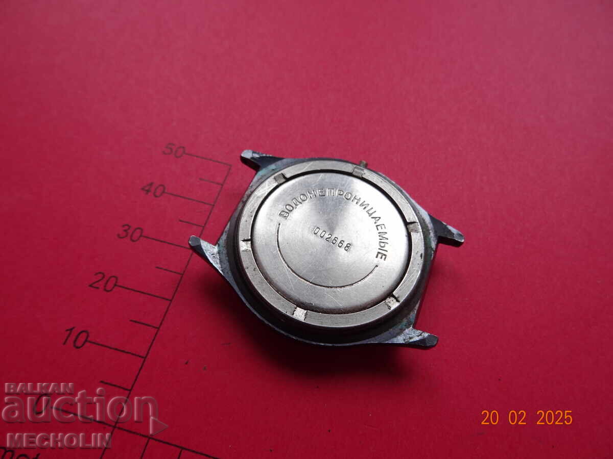 Delivery of Russian COLLECTORS' WATCH CHAIKA QUARTZ 2460 SU Delivery of Russian COLLECTORS' WATCH CHAIKA QUARTZ 2460 SU