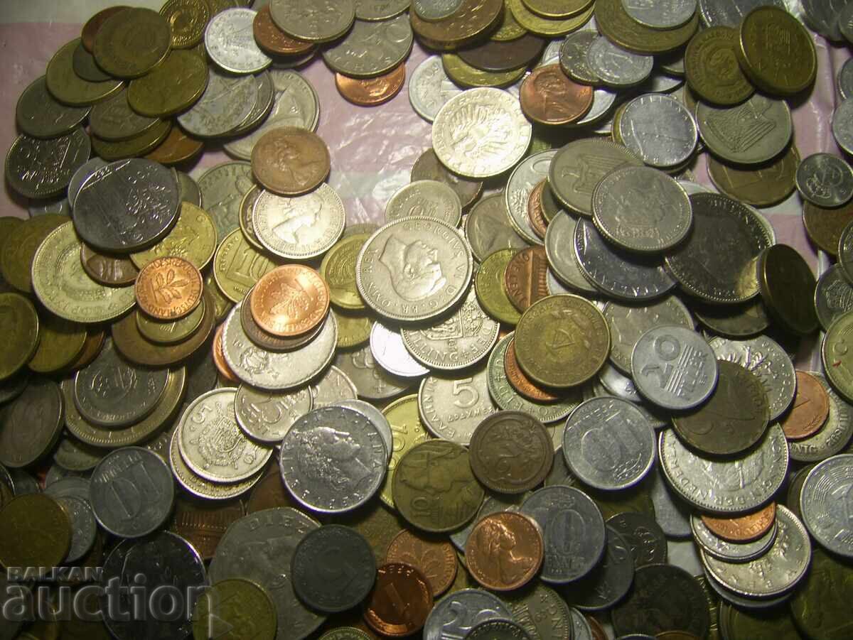 Megalot 1000 coins 3.76 kg large lot with price 120.00 BGN | € 61.36 Megalot 1000 coins 3.76 kg large lot with price 120.00 BGN | € 61.36