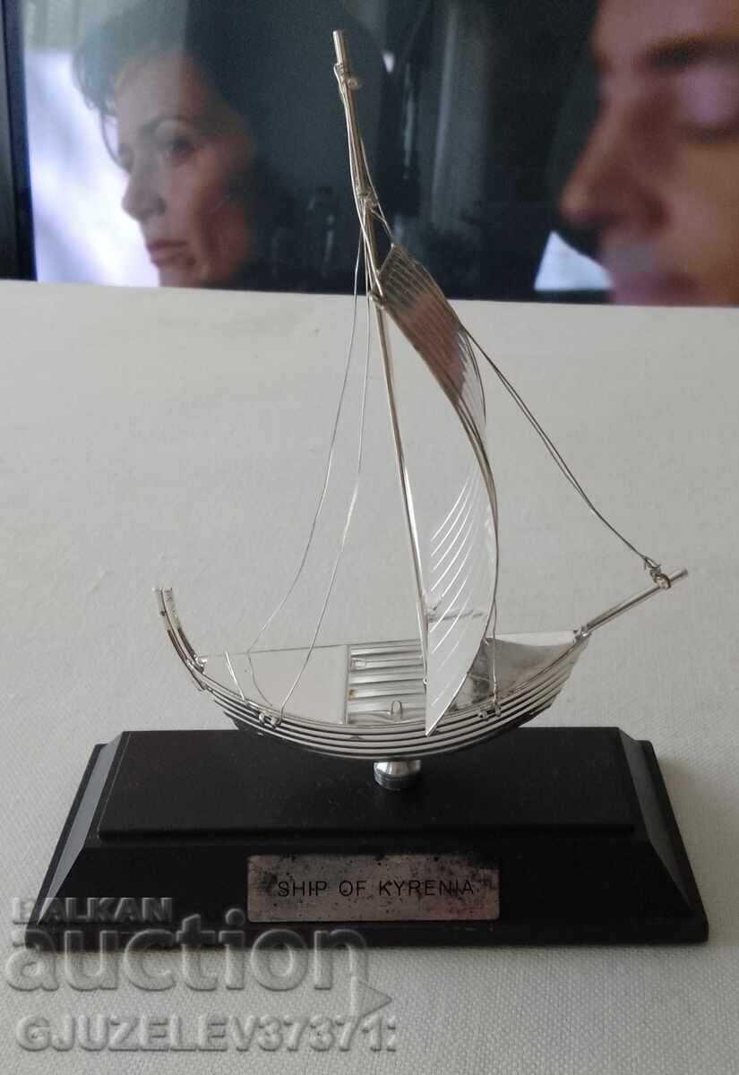 Decorative ship model Silver lacquered finish