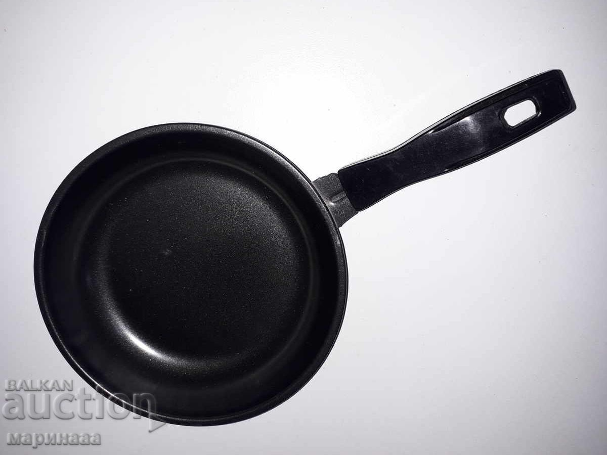 NEW ENAMELED FRYING PAN NEW ENAMELED FRYING PAN