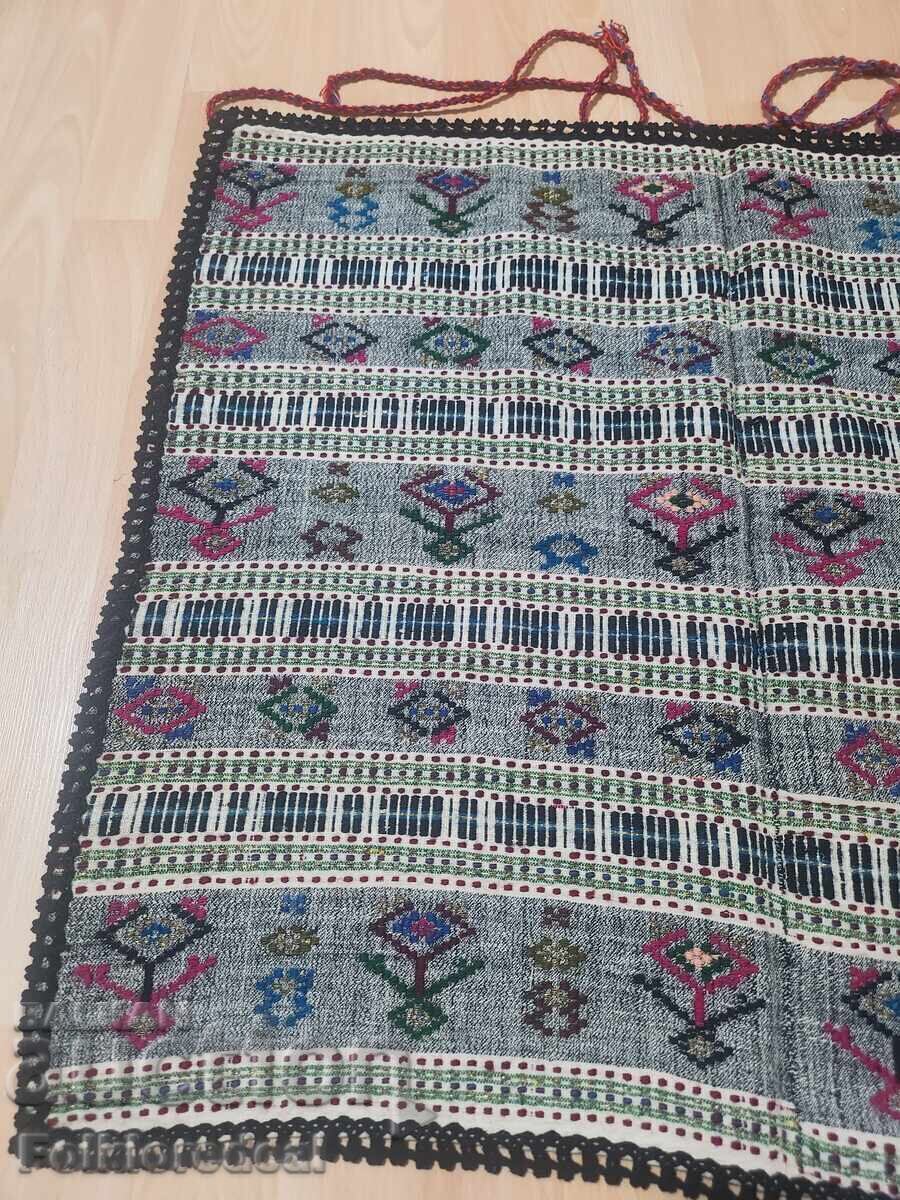 Licitație Țesătură rară dintr-un costum din Skopje Blatija