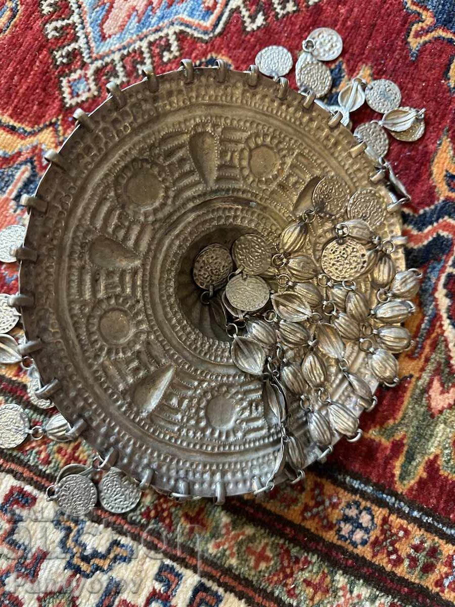 Delivery of OLD JEWELRY FOR NATIONAL COSTUME Pendants Ornaments Coins Silver Delivery of OLD JEWELRY FOR NATIONAL COSTUME Pendants Ornaments Coins Silver