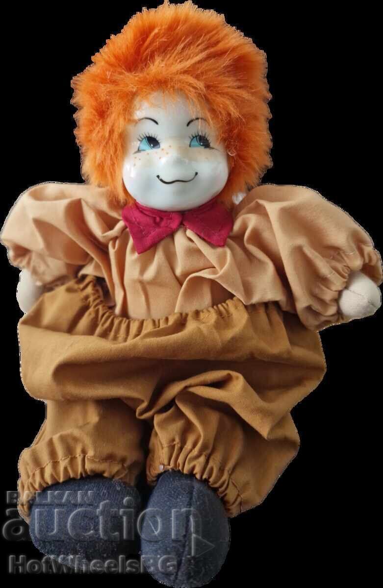 Vintage πορσελάνινη κούκλα Vintage πορσελάνινη κούκλα