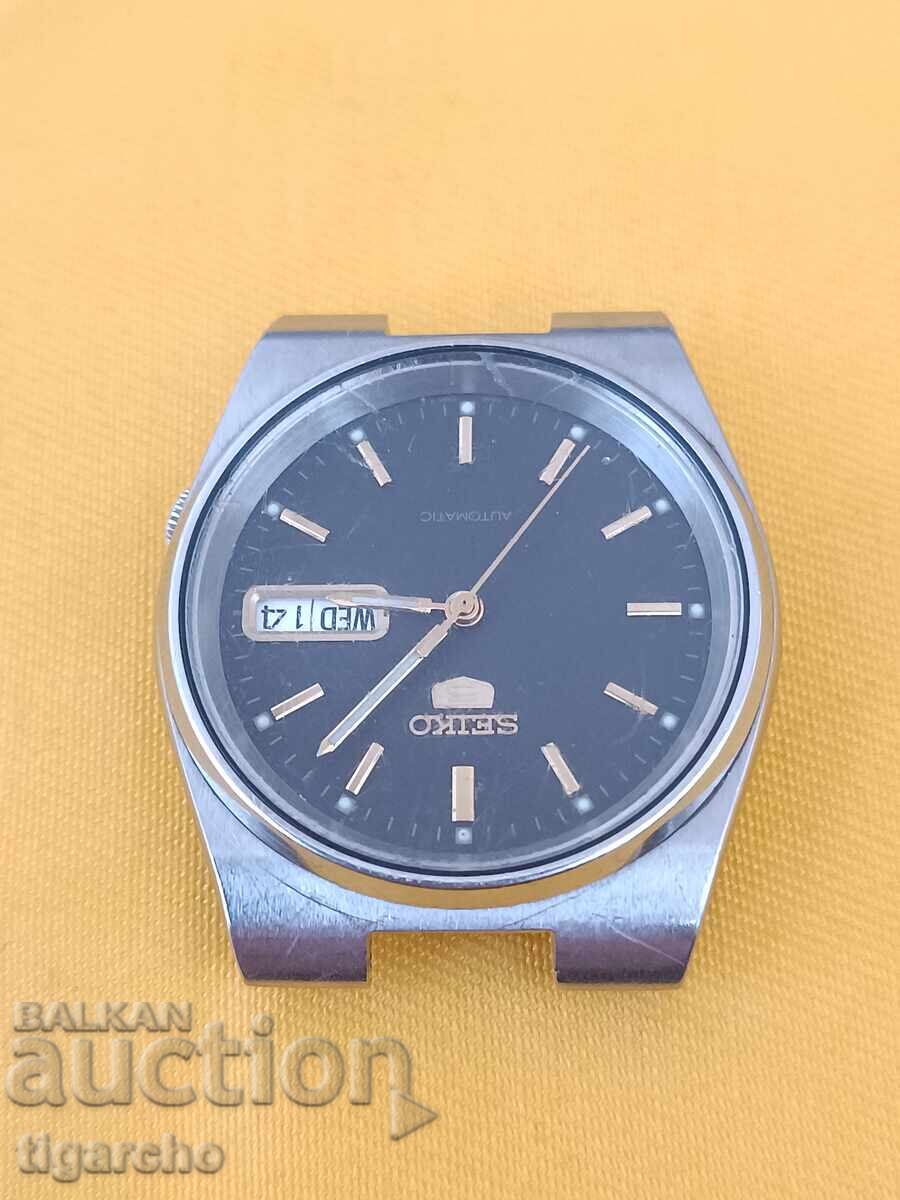 Seiko 5 watch - 6 Seiko 5 watch - 6