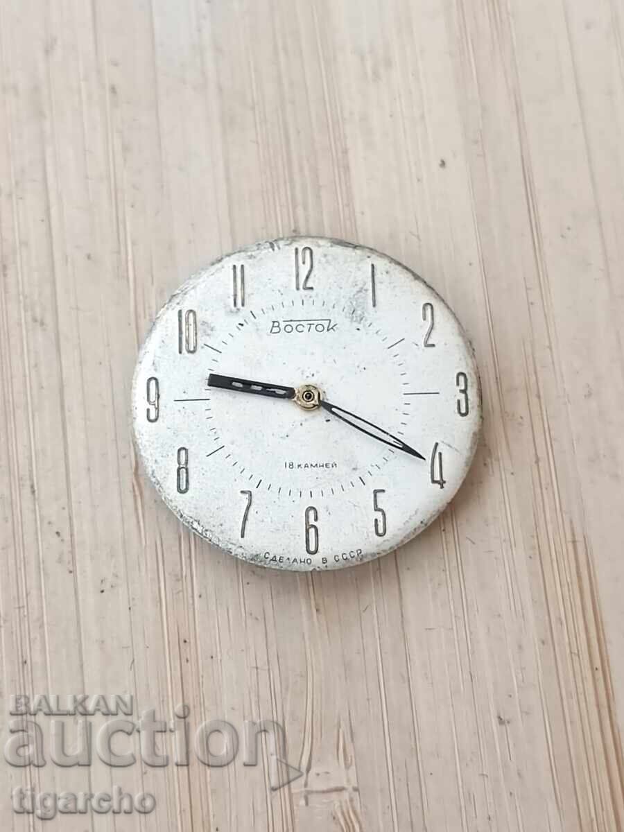 Доставка на Машинка за часовник Восток Доставка на Машинка за часовник Восток