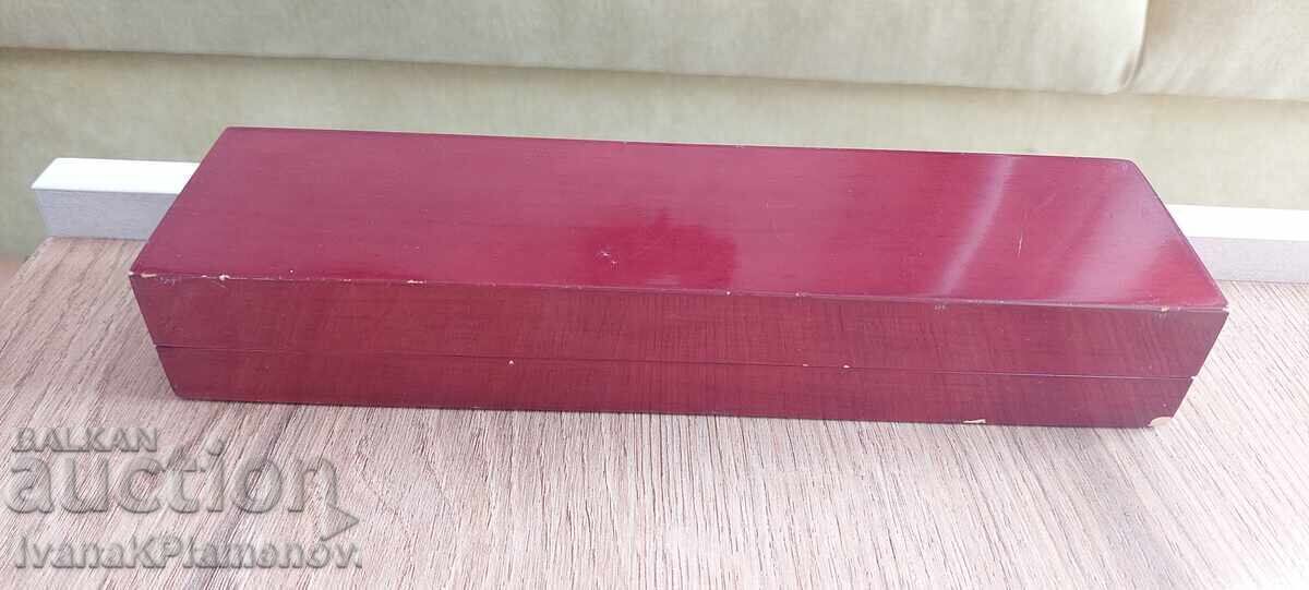 Auction Wooden jewelry box for connoisseurs Auction Wooden jewelry box for connoisseurs