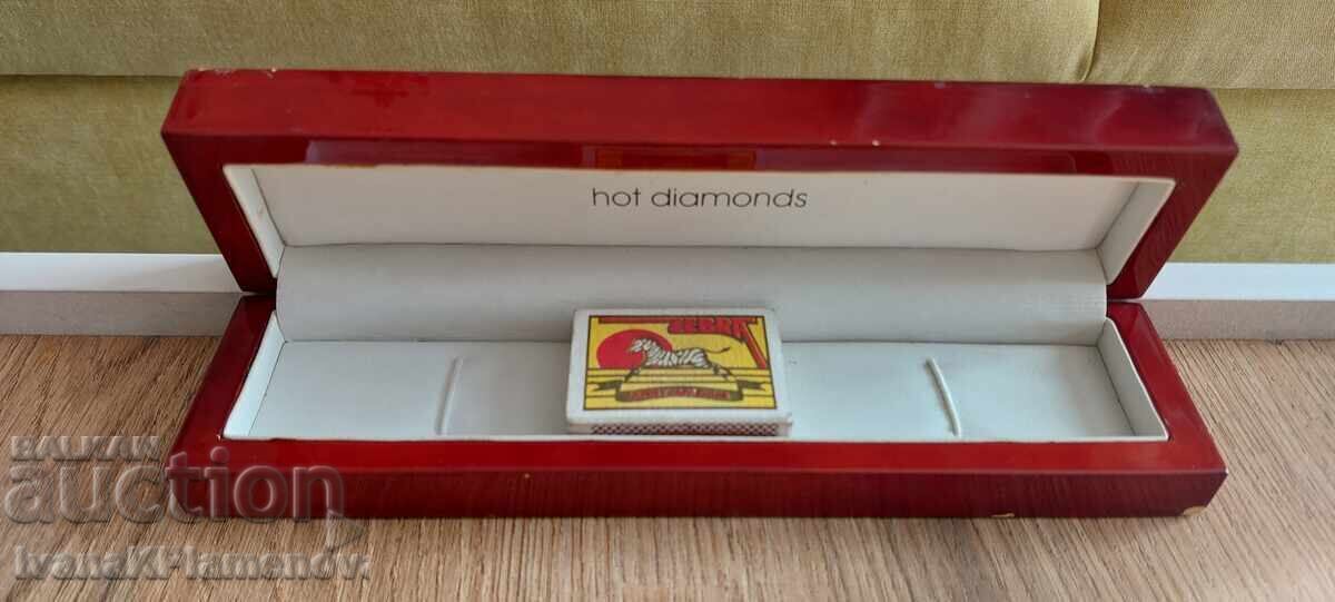 Wooden jewelry box for connoisseurs - 5 Wooden jewelry box for connoisseurs - 5