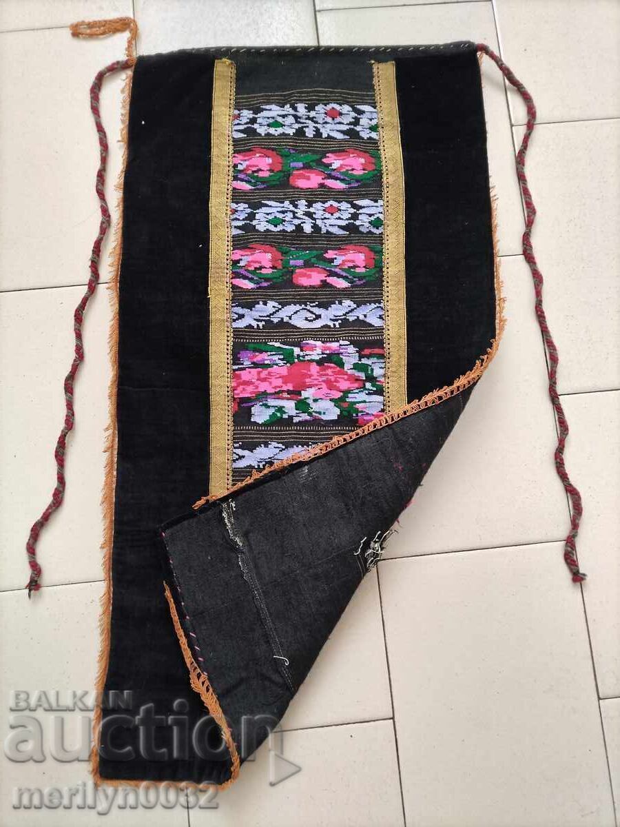 Delivery of Old apron velvet wire embroidery 75/40 cm, costume sukman Delivery of Old apron velvet wire embroidery 75/40 cm, costume sukman
