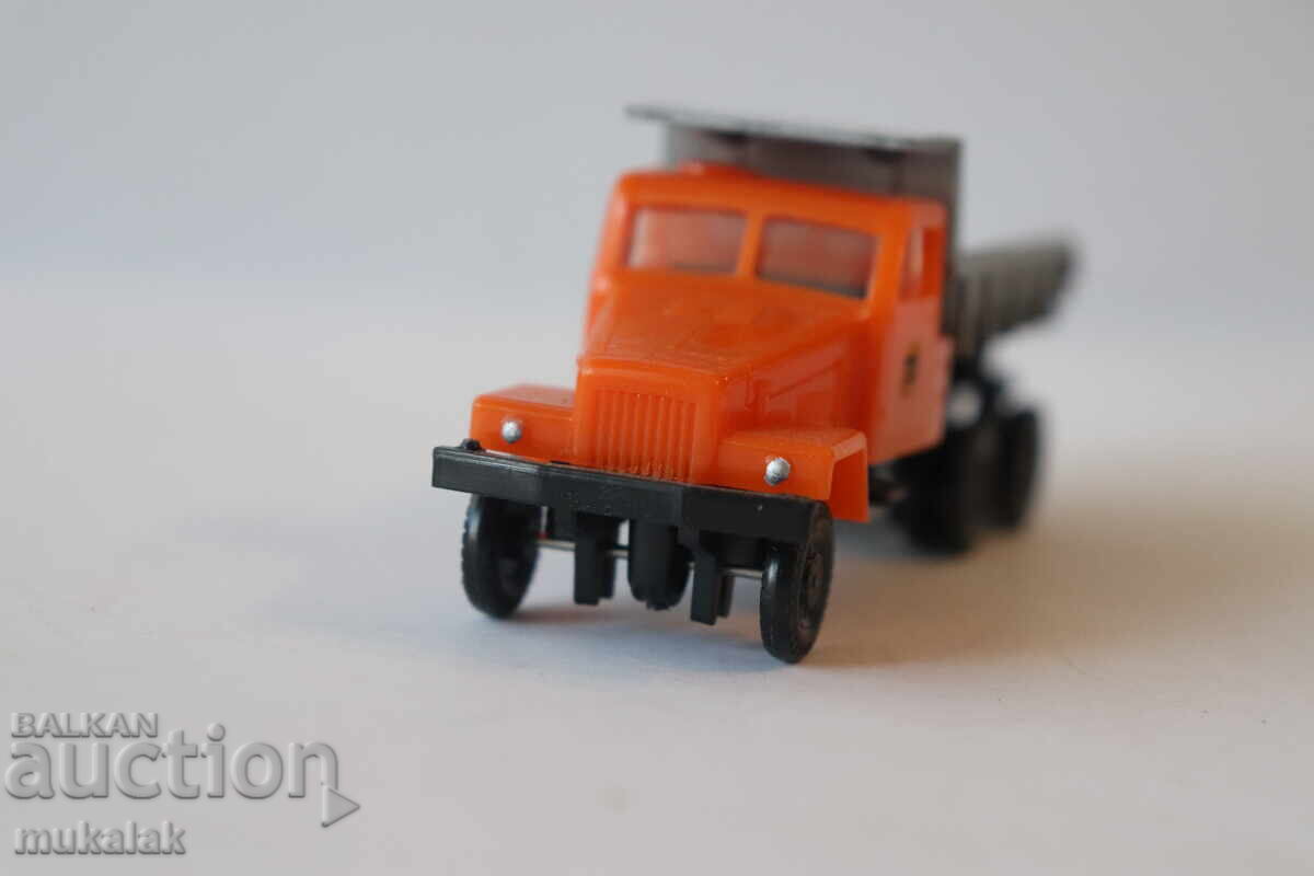 PLAY?? H0 1/87 PRAGA TATRA TRUCK MODEL TROLLEY TOY with price 15.00 BGN | € 7.67 PLAY?? H0 1/87 PRAGA TATRA TRUCK MODEL TROLLEY TOY with price 15.00 BGN | € 7.67