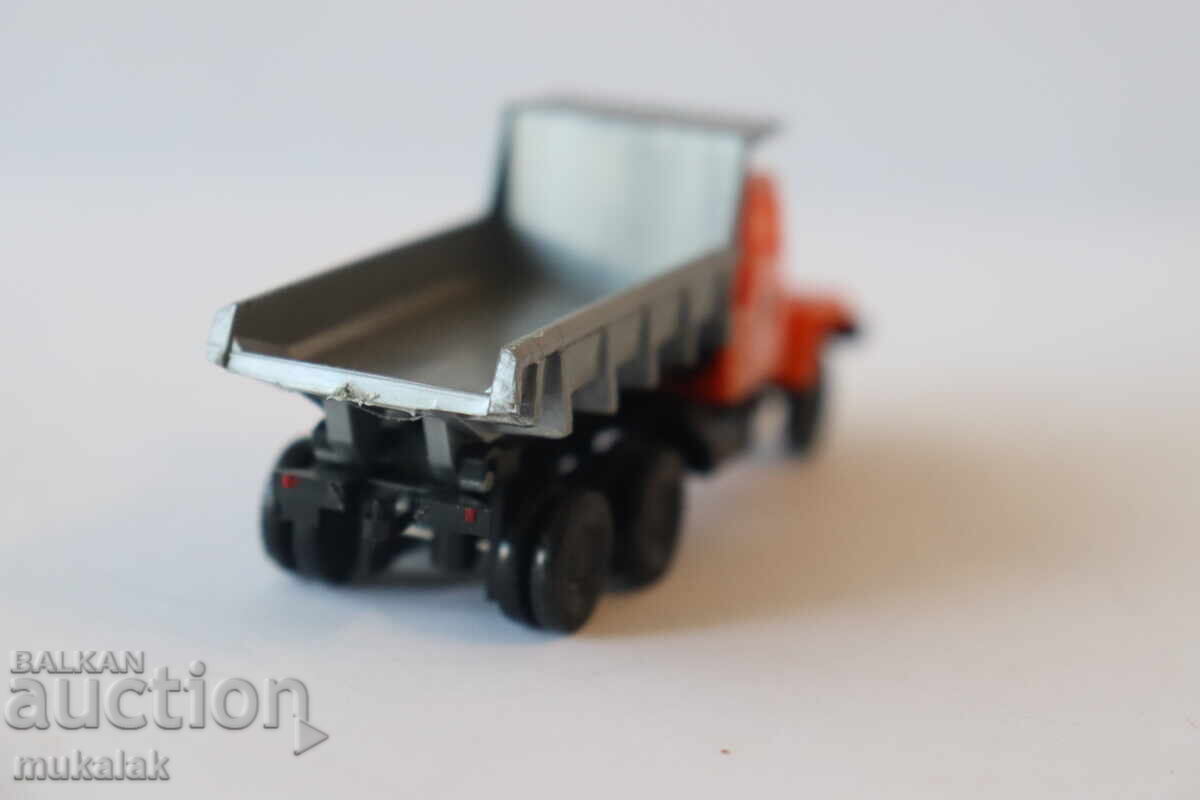 Delivery of PLAY?? H0 1/87 PRAGA TATRA TRUCK MODEL TROLLEY TOY Delivery of PLAY?? H0 1/87 PRAGA TATRA TRUCK MODEL TROLLEY TOY