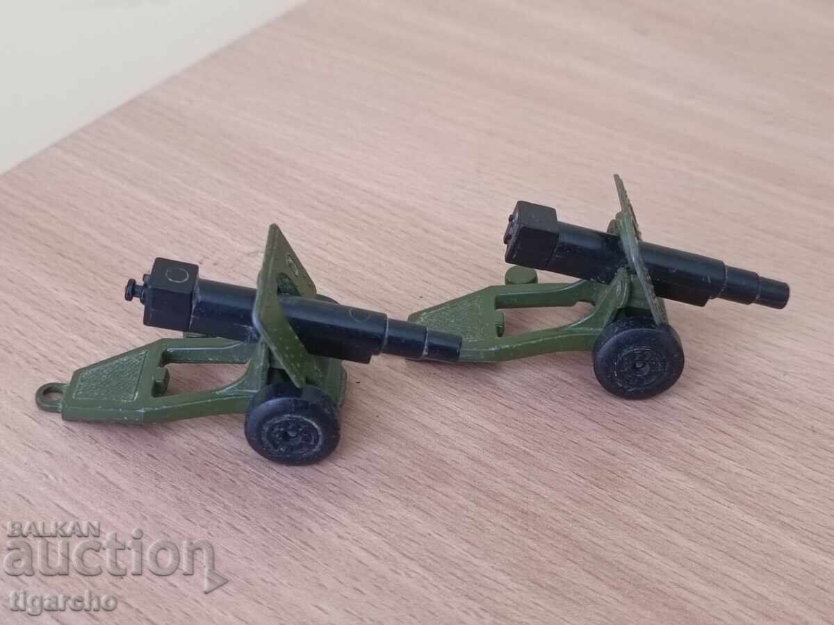 Δημοπρασία Παιχνίδια από μεταλλικό σπιρτόκουτο Δημοπρασία Παιχνίδια από μεταλλικό σπιρτόκουτο