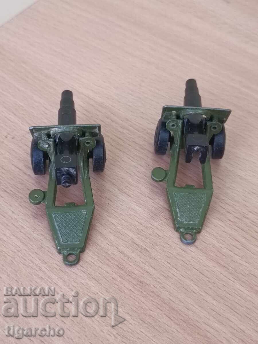 Παράδοση Παιχνίδια από μεταλλικό σπιρτόκουτο Παράδοση Παιχνίδια από μεταλλικό σπιρτόκουτο