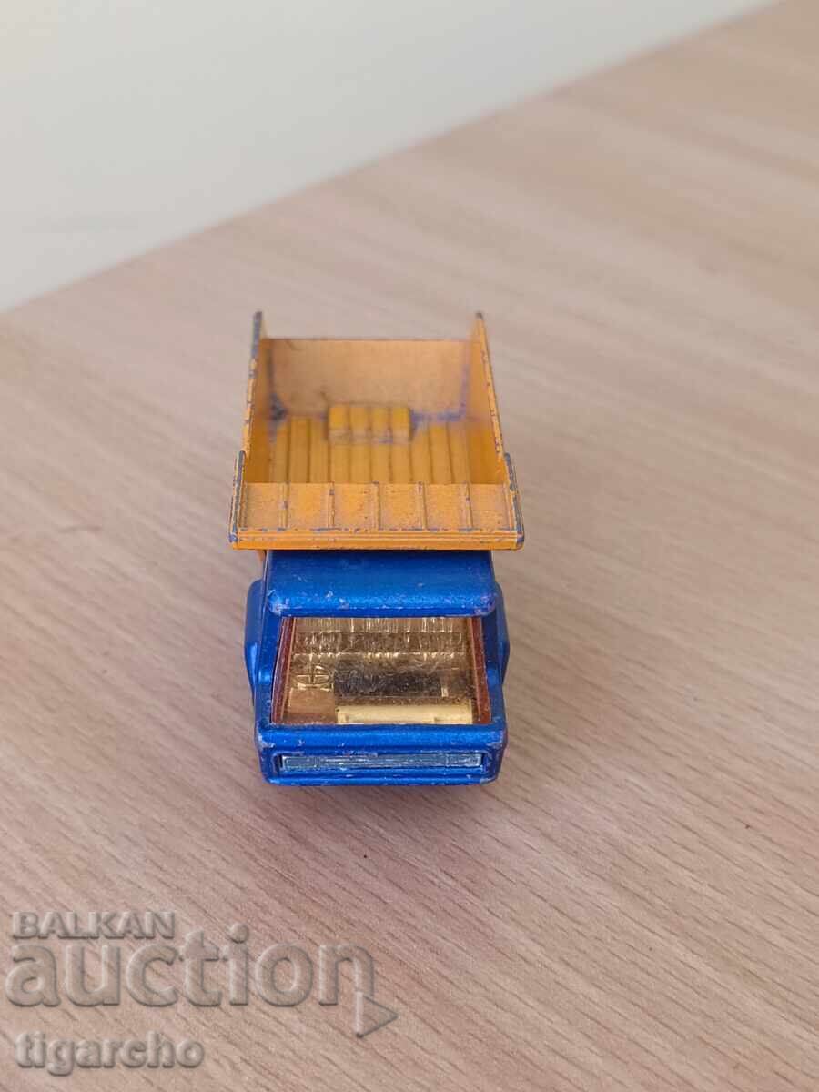 Μεταλλικό φορτηγό σπιρτόκουτο με τιμή 20.00 BGN | € 10.23 Μεταλλικό φορτηγό σπιρτόκουτο με τιμή 20.00 BGN | € 10.23