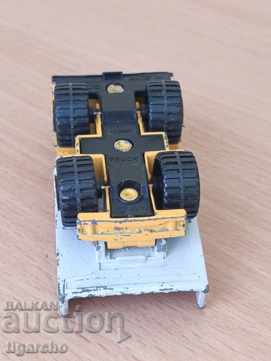 Metal matchbox toy - 6 Metal matchbox toy - 6