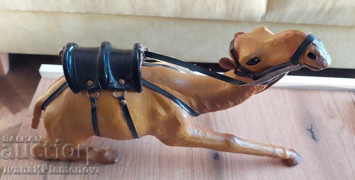 Camel leather figure for connoisseurs with price 50.00 BGN | € 25.56 Camel leather figure for connoisseurs with price 50.00 BGN | € 25.56