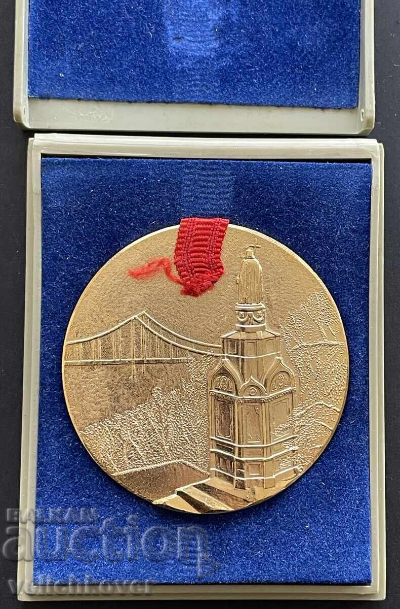 40183 USSR plaque City of Kyiv Monument to Prince Vladimir 1853. 40183 USSR plaque City of Kyiv Monument to Prince Vladimir 1853.