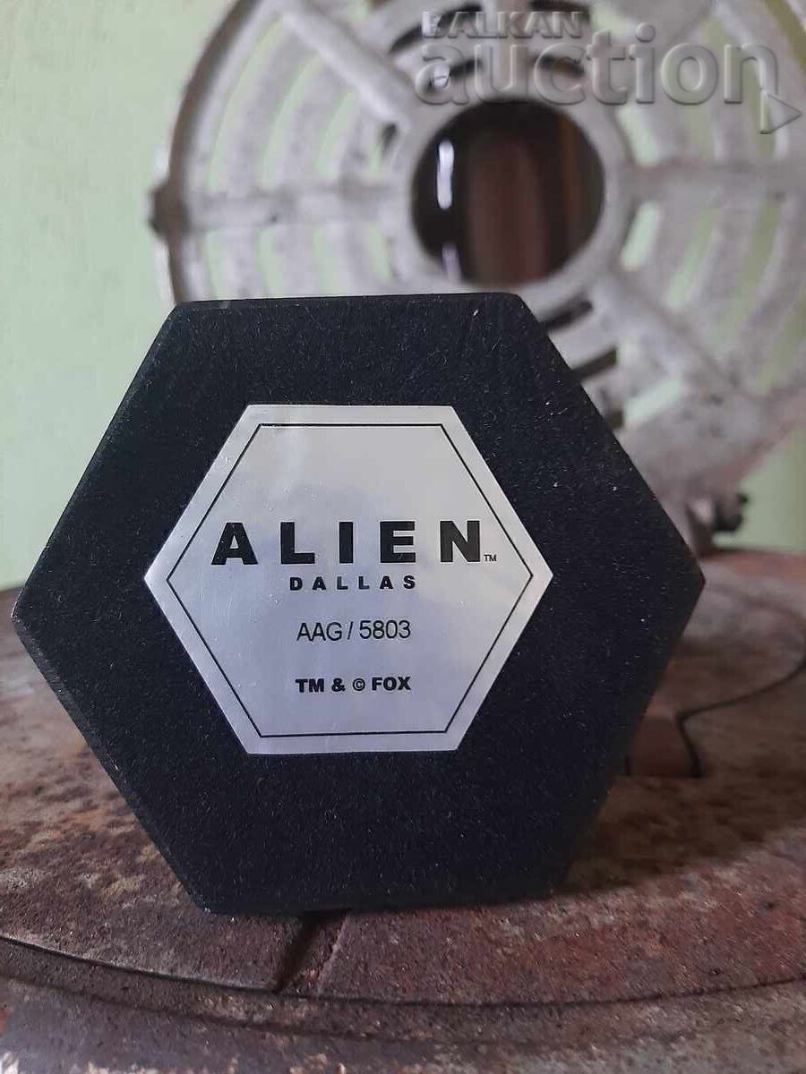 Auction Collectible figurine Statuette Auction Collectible figurine Statuette