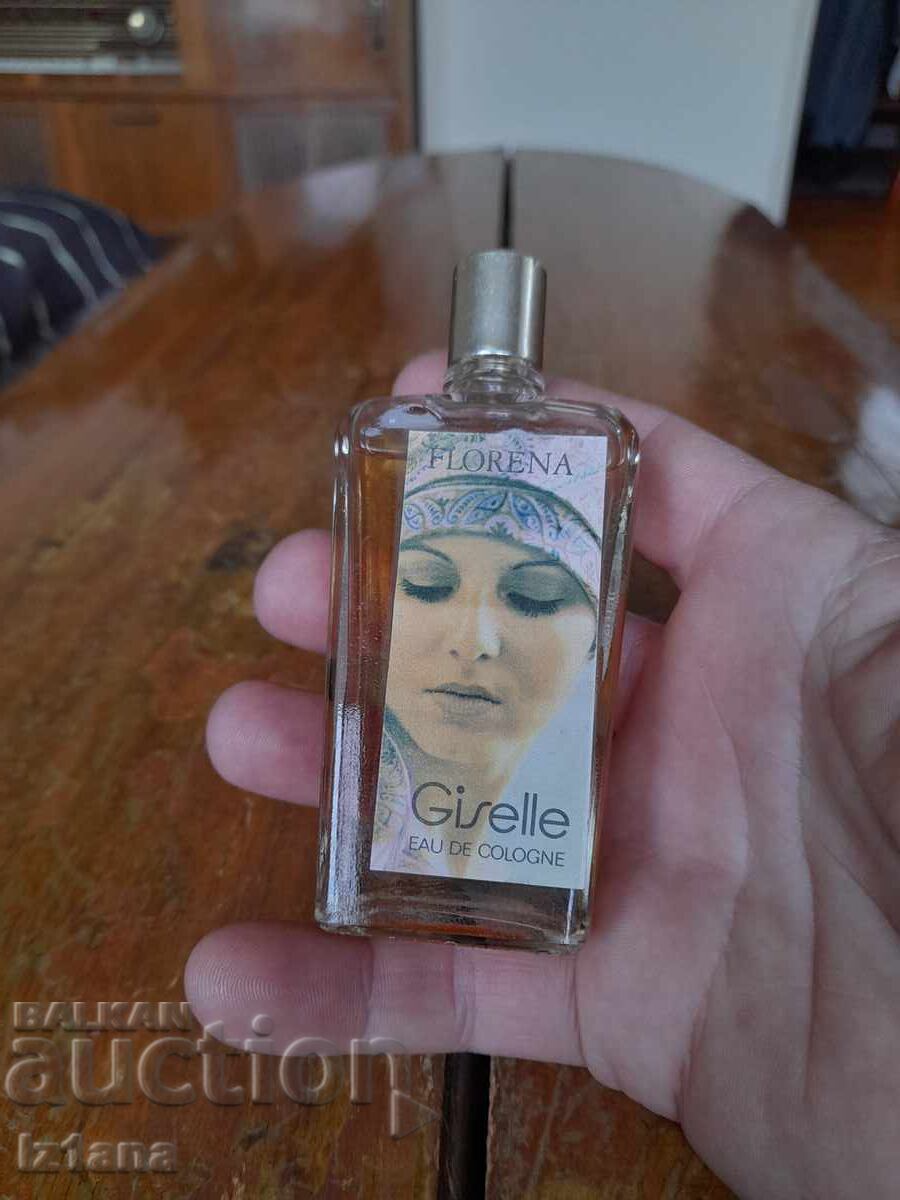 Vechea colonie Florena Giselle cu preț 75.00 BGN | € 38.35 Vechea colonie Florena Giselle cu preț 75.00 BGN | € 38.35