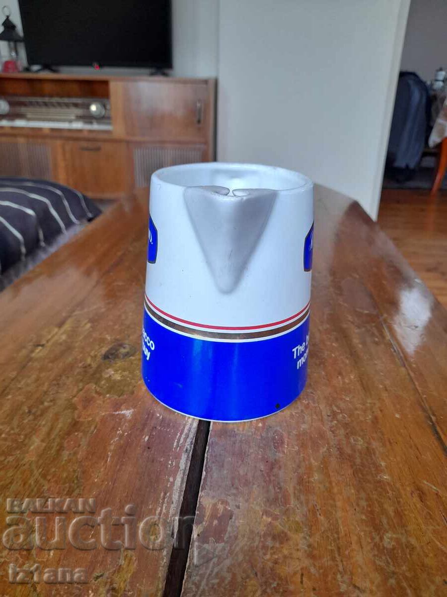 Old Rothmans porcelain jug with price 75.00 BGN | € 38.35 Old Rothmans porcelain jug with price 75.00 BGN | € 38.35