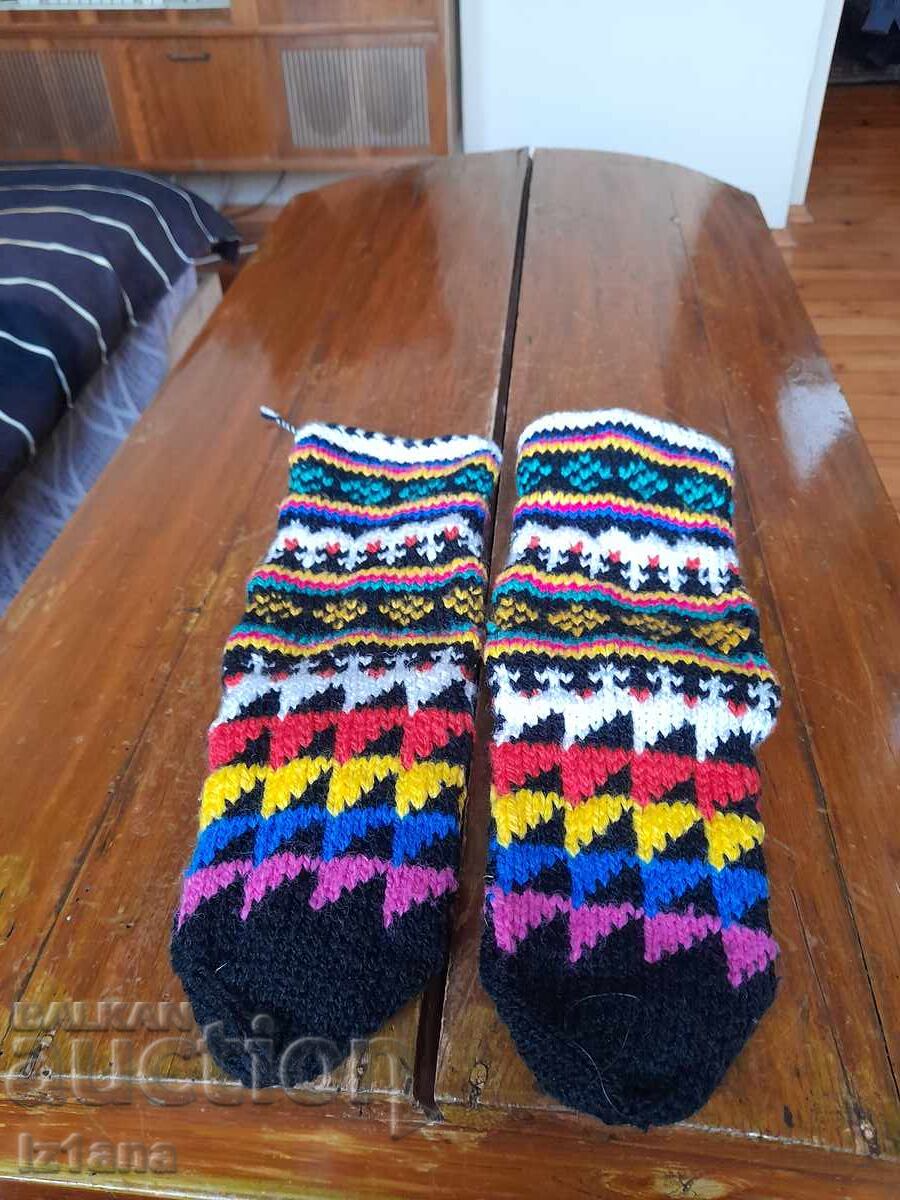 Ciorapi vechi costum Ciorapi vechi costum