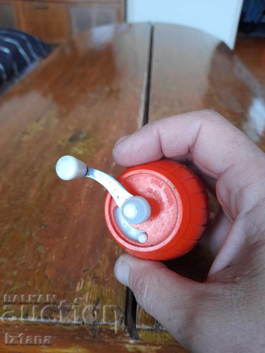 Auction  Stara Melnička, black pepper mill