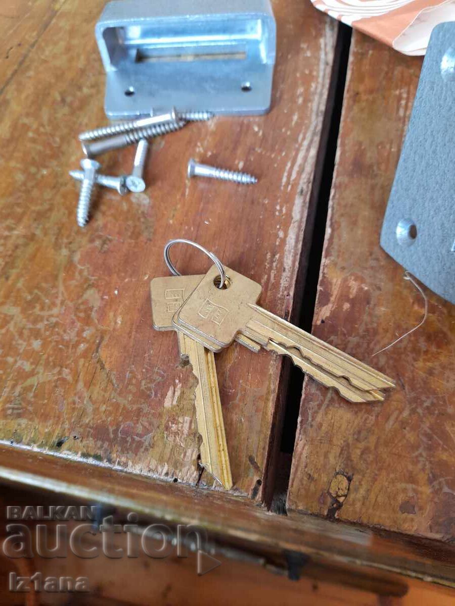 Παράδοση Παλιά πρόσθετη κλειδαριά, κλειδαριά μανδάλου Παράδοση Παλιά πρόσθετη κλειδαριά, κλειδαριά μανδάλου